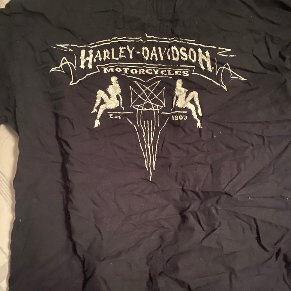 Harley Davidson shirt medium